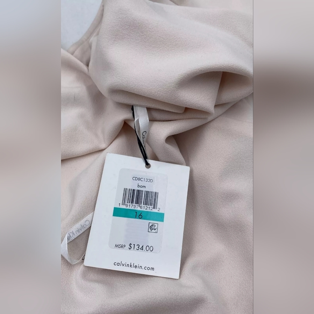 Calvin Klein light pink dress size 16. - Picture 2 of 5